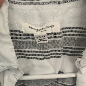 Beach Lunch Lounge extra small shirt